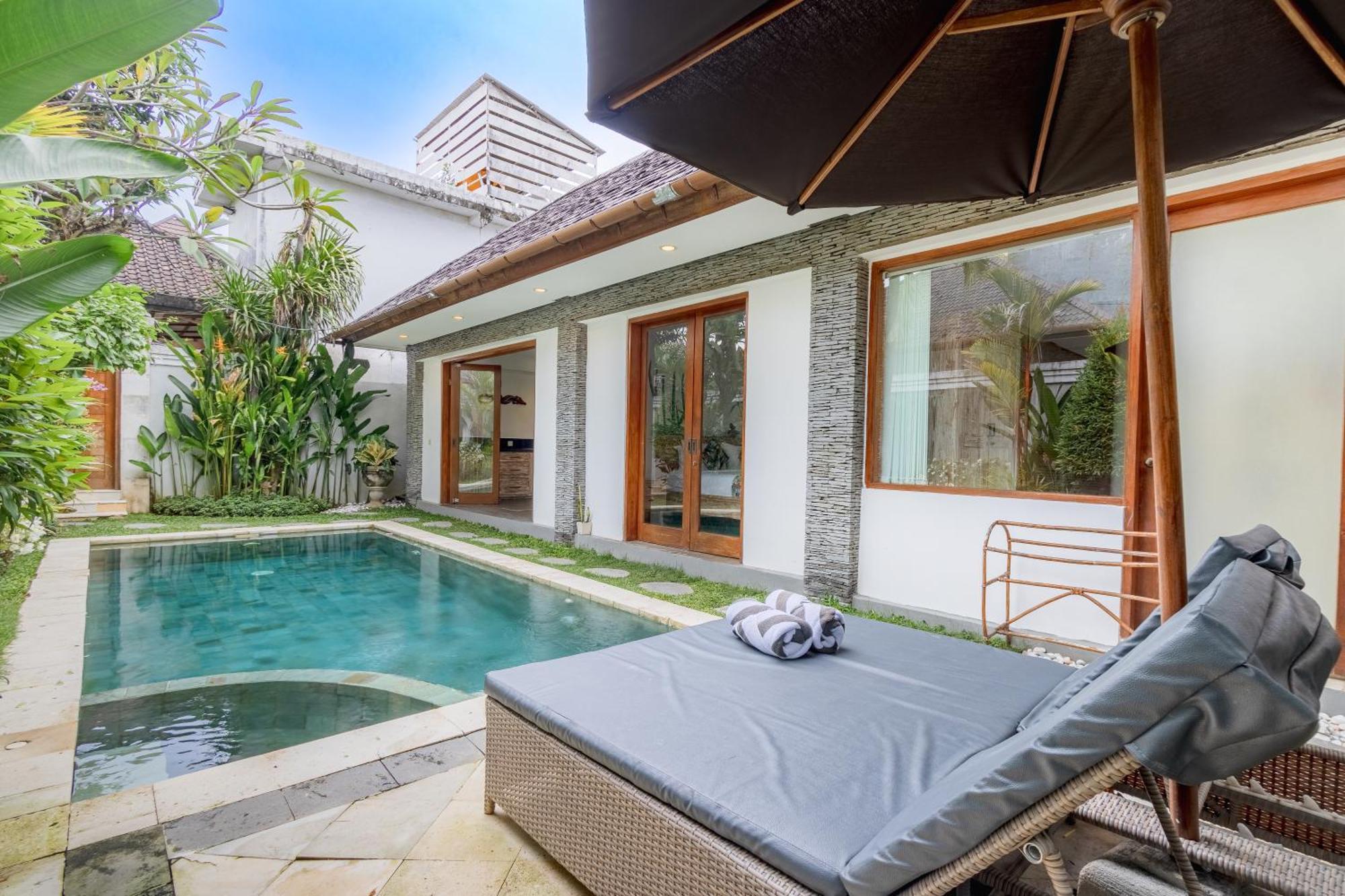 Two Lizards Beach Villas ซานูร์ ภายนอก รูปภาพ