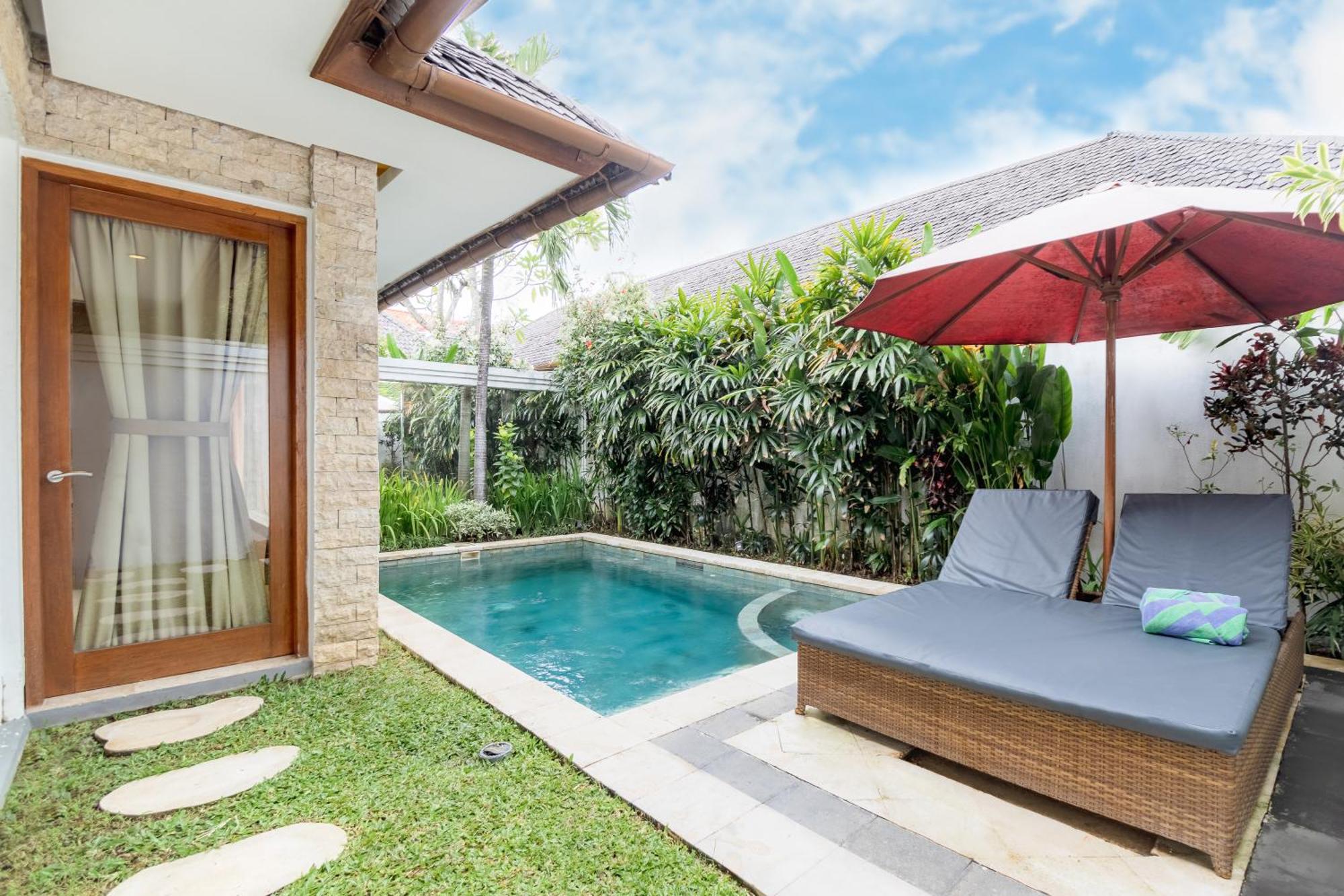Two Lizards Beach Villas ซานูร์ ภายนอก รูปภาพ
