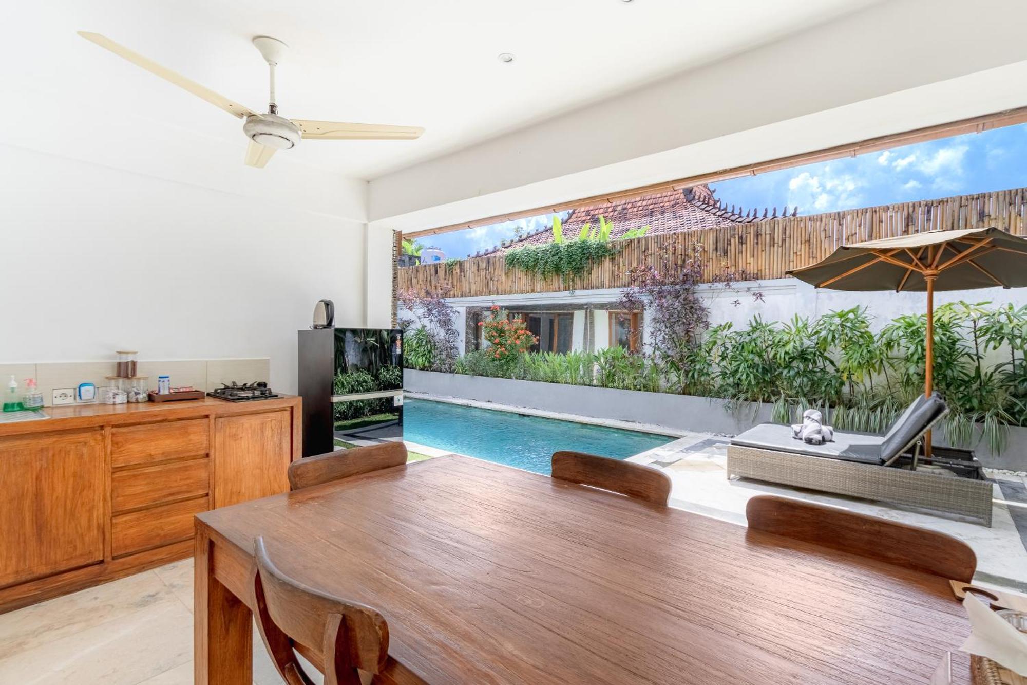 Two Lizards Beach Villas ซานูร์ ภายนอก รูปภาพ